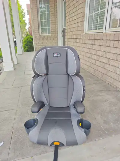 Chicco KidFit High-Back Booster Car Seat – Excellent Condition, View more