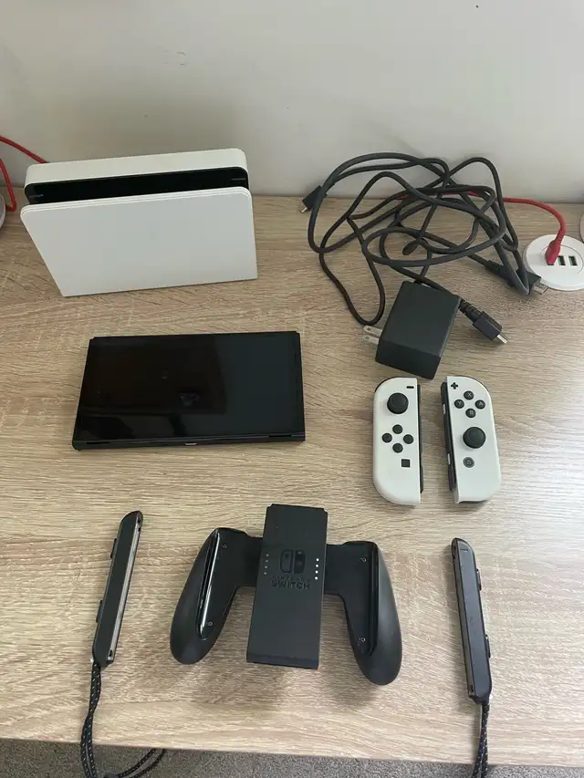 Nintendo switch in General Electronics in Owen Sound - Image 2