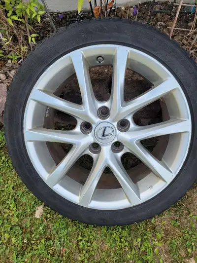 Rim for Lexus is250. One only, was used as spare. 225/45/17 Tire not so great, probably need eplacin...