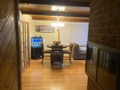 table ronde 6 chaise, View more