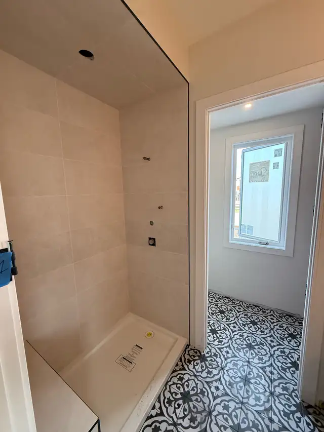 Tile installer / setter in Renovations, General Contracting & Handyman in Edmonton - Image 4