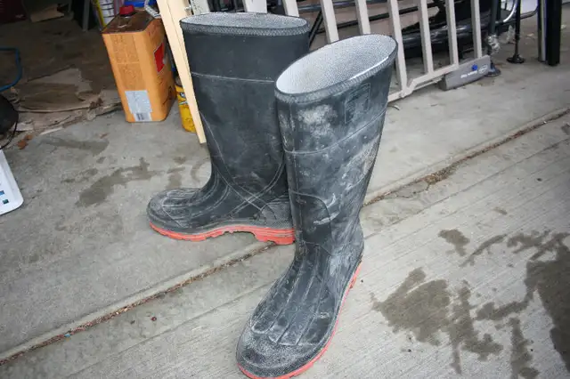 some safety workwear in Health & Special Needs in Calgary - Image 7
