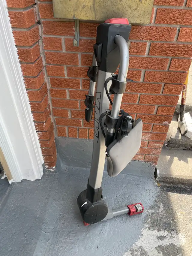 Yakima 2 bikes rack in Other in Markham / York Region - Image 3