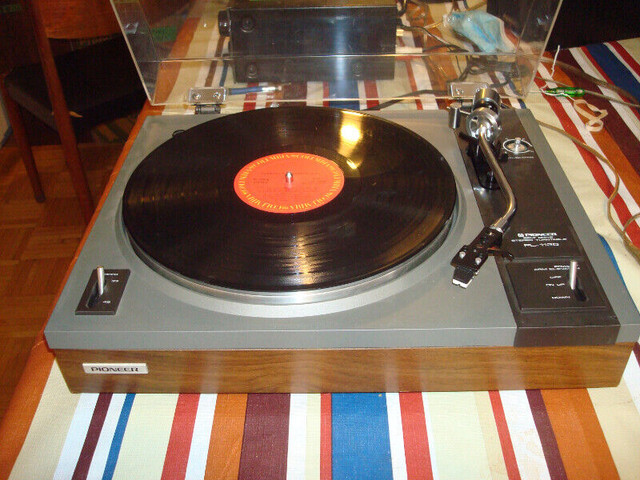 Table tournante  Pioneer PL-112D Turntable PL112D  Manuelle dans Chaînes stéréo  à Longueuil/Rive Sud - Image 2