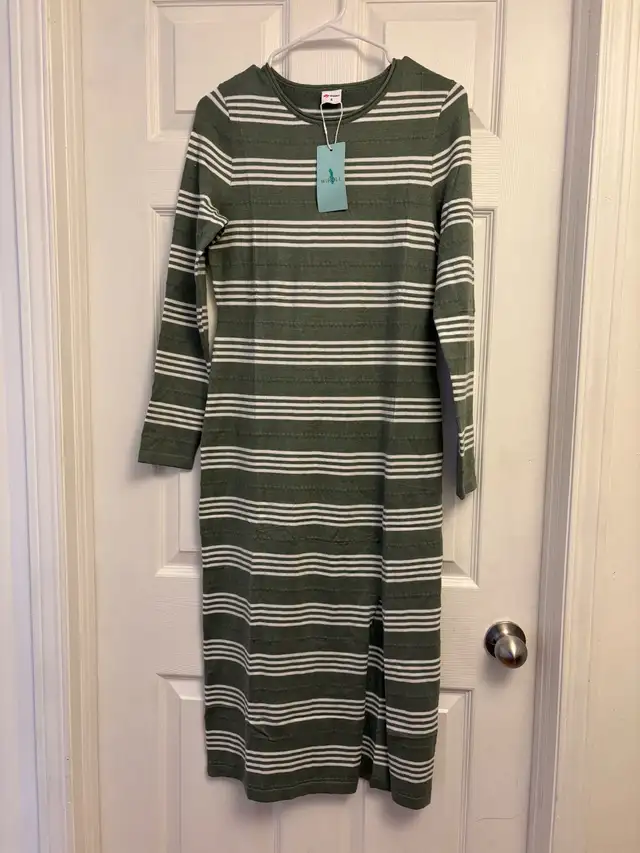 Ribbed Knit Sweater, Bodycon Midi Dress sz:S in Women's - Dresses & Skirts in Kitchener / Waterloo - Image 3
