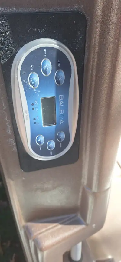 Hot tub, works but leaks, View more