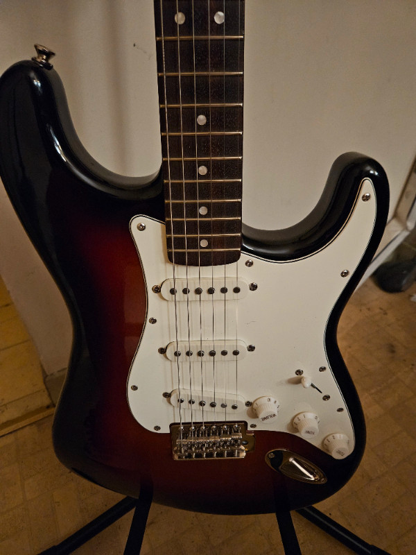 For sale 60s classic vibe stratocaster in Guitars in Annapolis Valley - Image 2