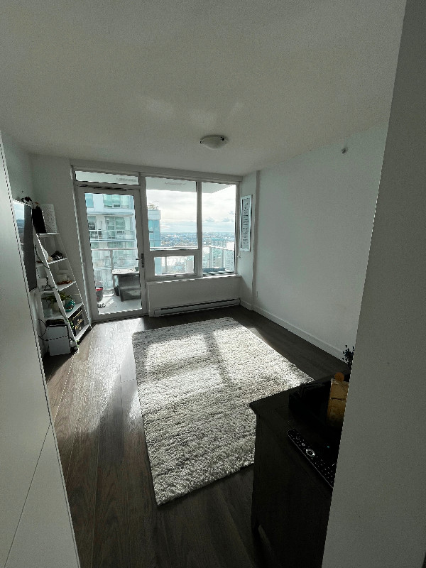 2 BEDROOM 1 BATH FOR RENT  - DOWNTOWN NEW WEST in Long Term Rentals in Burnaby/New Westminster - Image 2