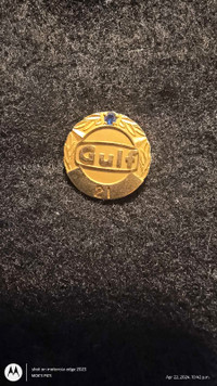  Gulf Oil lapel pin 10k gold