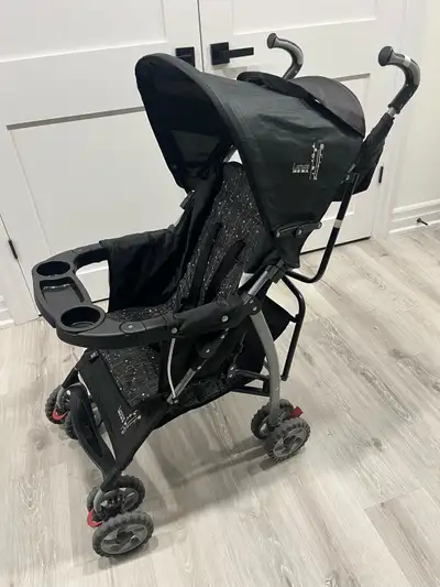Selling this foldable, light travel stroller in great condition. * Lightweight frame * Compact fold...
