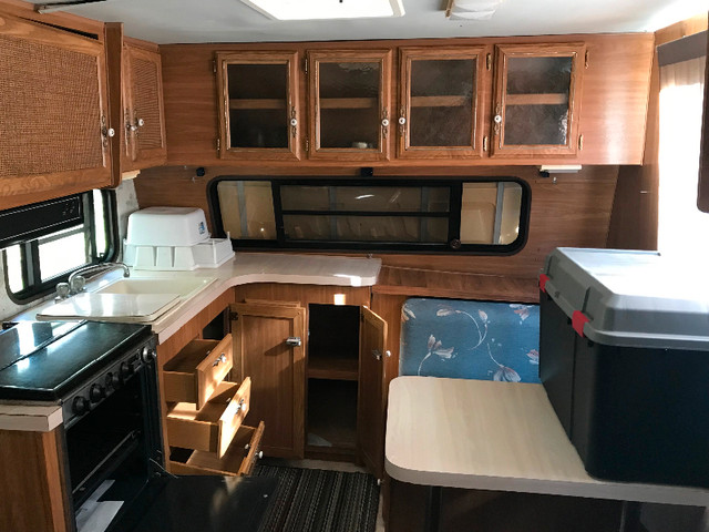 RV travel trailer for sale.  34ft handyman’s special. in Travel Trailers & Campers in Muskoka - Image 4