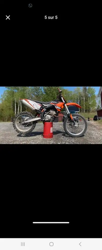 En très bonne condition. Maintenance fait chez le concessionnaire. Prête pour la saison. Cause de la...
