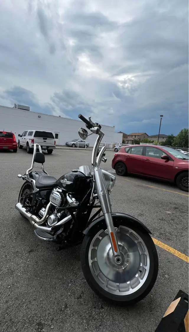 Harley Davidson Fat Boy Bobber in Street, Cruisers & Choppers in Hamilton - Image 3