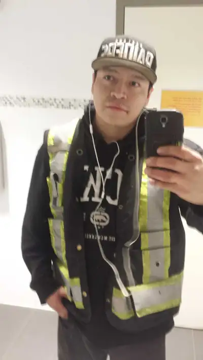 Labourer looking for cash work and on, View more