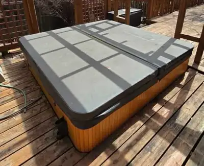 From my Beachcomber hottub. In good condition. Pickup in Markham Village / Hwy 48 and 16th Ave.