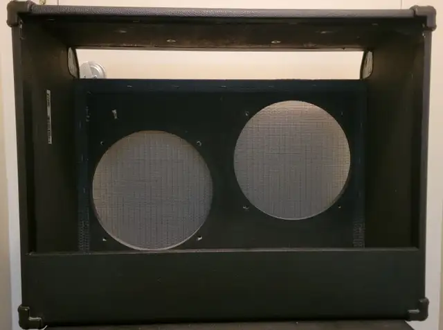 Guitar Amp Cabinet 2 x 12 in Amps & Pedals in City of Halifax - Image 3