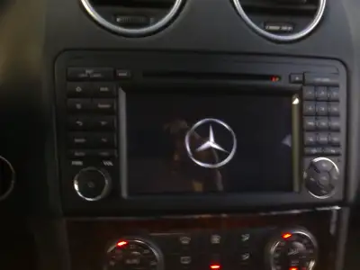 Mercedes Benz M320 ML350 ML450 ML500 ML63 2006 to 2010 dvd player gps radio ipod bluetooth aux usb t...