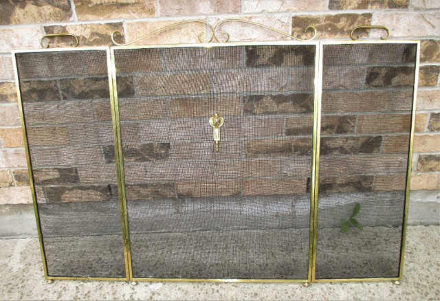Vintage 3pcs Fireplace Screen L.46.7"(119cm)xH.32.6"(83cm) in Other in Stratford - Image 4