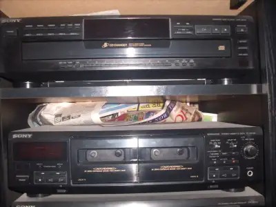 SONY 5 CD Changer & lots more fine items for sale 3298,b56, View more