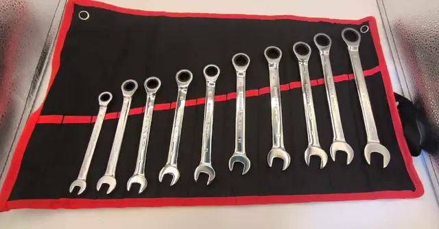 10-Piece Ratcheting Combination Wrench Set | Metric | CR-V Steel in Hand Tools in City of Toronto - Image 3