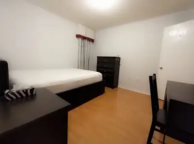ROOM FOR RENT MARKHAM