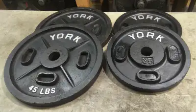 Selling a set of York Olympic weights in GUC as seen in the pictures. They are the calibrated plates...