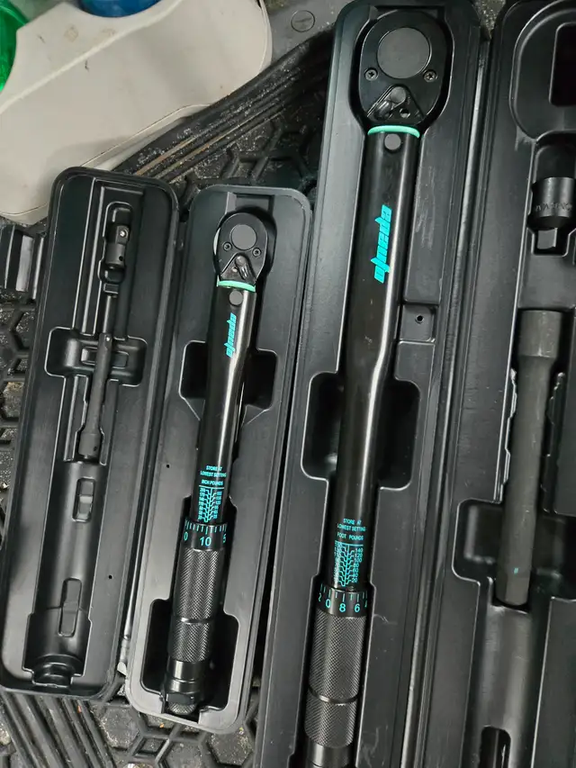 ¼" & ⅜" Torque Wrench Set in Hand Tools in City of Toronto - Image 2