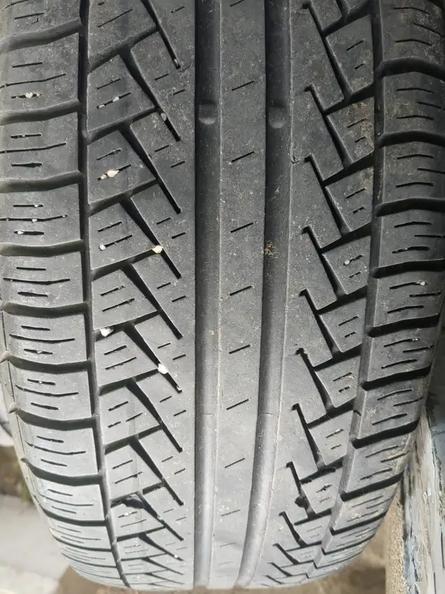 TIRES/PNEUS RIMs very good condition 205/65/r16 BMW rims in Tires & Rims in City of Montréal - Image 3