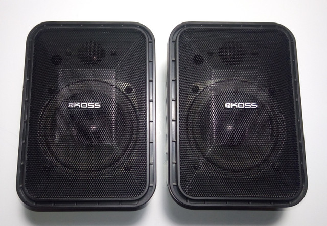 Vintage Koss Bookshelf Speakers in Speakers in City of Toronto - Image 2