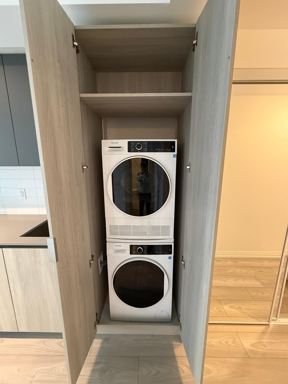 A Stylish One Bedroom Condo Studio  at 400 King St W For Rent 5