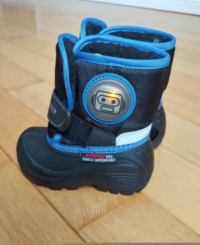 Children's Winter Snow Boots Size 5 Toddler Boy's Waterproof in Clothing - 5T in Oshawa / Durham Region - Image 5