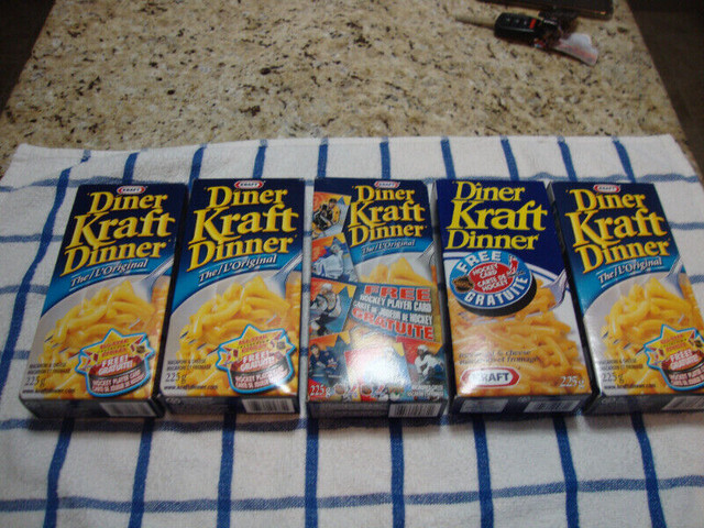 Kraft Dinner Hockey Cards On Box in Arts & Collectibles in Dartmouth - Image 2
