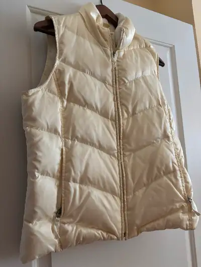 Eddie Bauer cream puffer vest, View more
