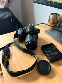 Camera Nikon D5600 (quasi-neuve) A++ (avec garantie valable)