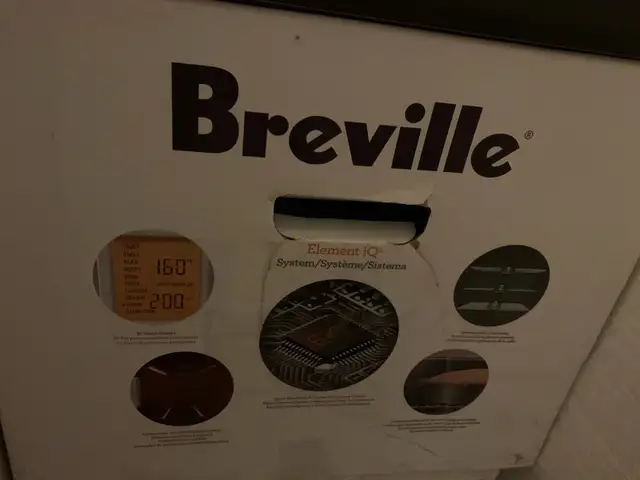Breville Smart Oven Pro in Toasters & Toaster Ovens in City of Toronto - Image 3