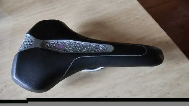 New Liv Connect Bike Seat in Frames & Parts in Edmonton - Image 6