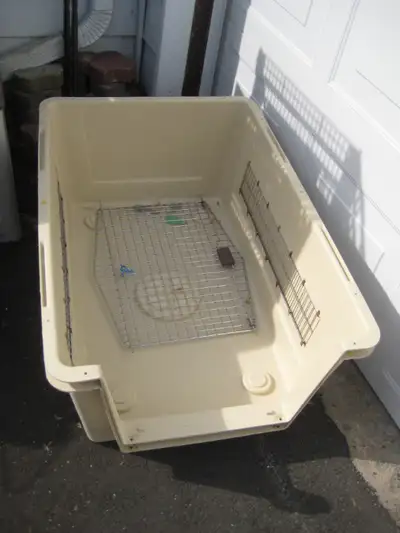 There are a number of pet items for your precious pets * big pet storage/house with hardware, excell...