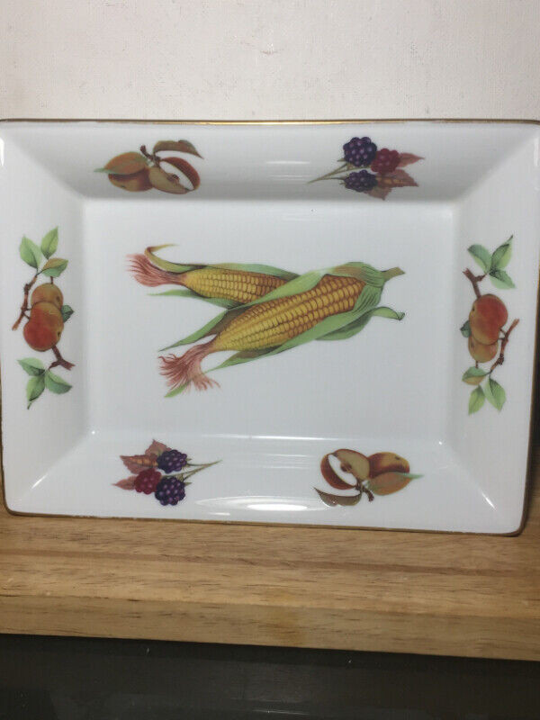 Royal Worcester Evesham Gold serving dish Cerestar 21cmLx16cmD 1 in Arts & Collectibles in Vancouver