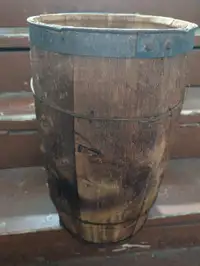 Looking for nail keg barrels with Edmundston area names