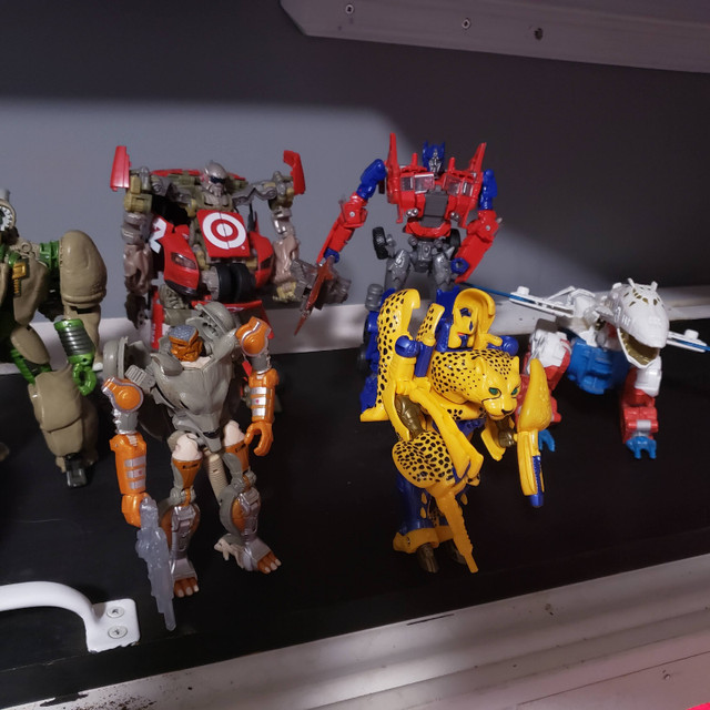 Selling box of Transformers. Alternators, MP Prowl, Beast Wars in Toys & Games in Cole Harbour - Image 3