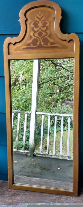 2 vintage gardner corporation wood mirrors in Home Décor & Accents in Vancouver - Image 4