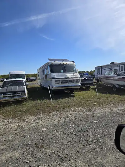 1988 Corsair Sovereign RV for sale. GMC drive train, 454 auto with 129500kms. Running condition, sta...