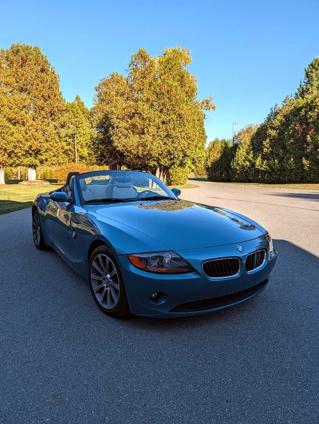 2003 BMW Z4 2.5i Automatic LOW Km — photo 2