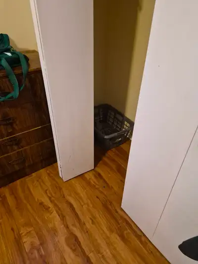 Very clean town house it by 113 hickory st Cambridge ontario only lady to rent