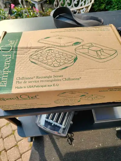Pampered Chef Chillzanne Rectangle Server, View more