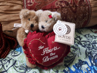 2009  Valentine  Boyds Bears 'Charlie & Mollie' Two Hearts One D