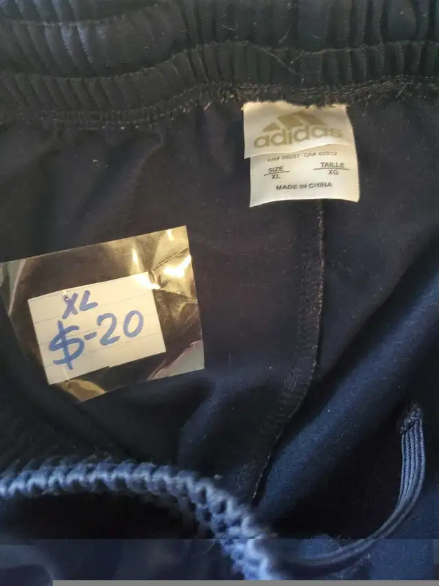 Boys Sweatpants Size XL  in Kids & Youth in Mississauga / Peel Region - Image 3