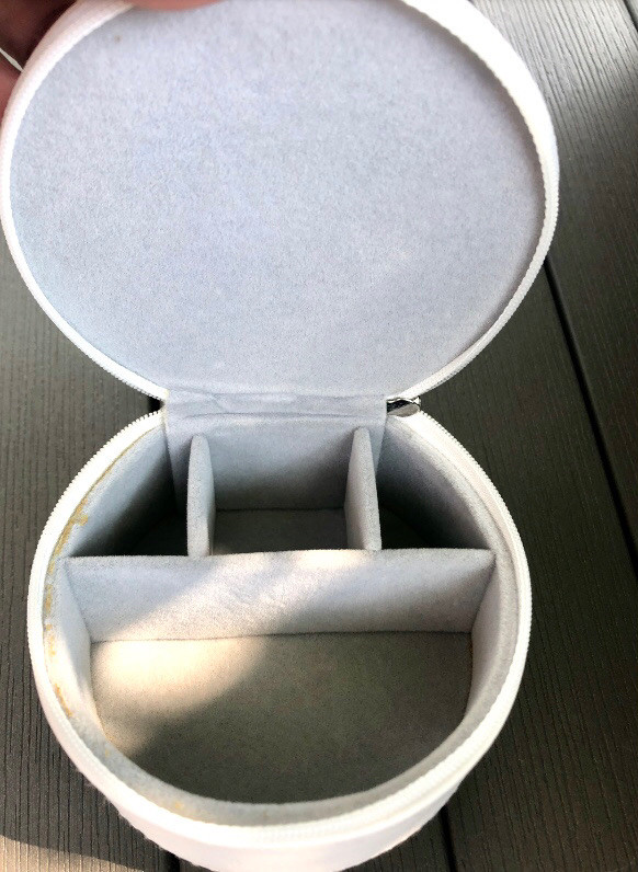 Swarovski White Jewelry Box, Travel Jewelry Case Woman’s Fashion in Jewellery & Watches in City of Toronto - Image 4