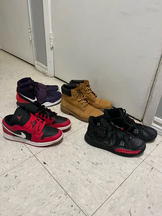 Nike Shoes sizes 4.5-7 men’s in Men's Shoes in Kitchener / Waterloo - Image 2