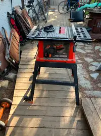 Table saw older lots of power
